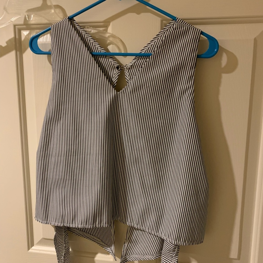 Cropped open back tank